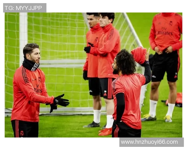 科学足球团队协作训练方法在欧冠赛场上的应用与实践探讨